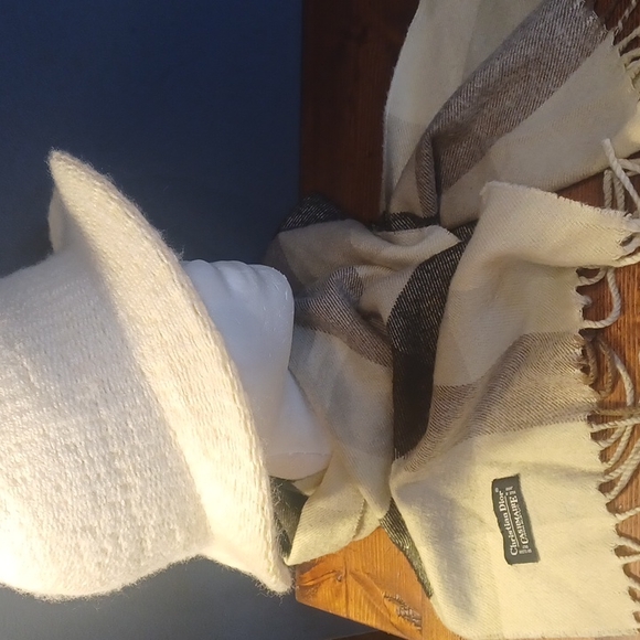 Christian  Dior scarf - Picture 4 of 12